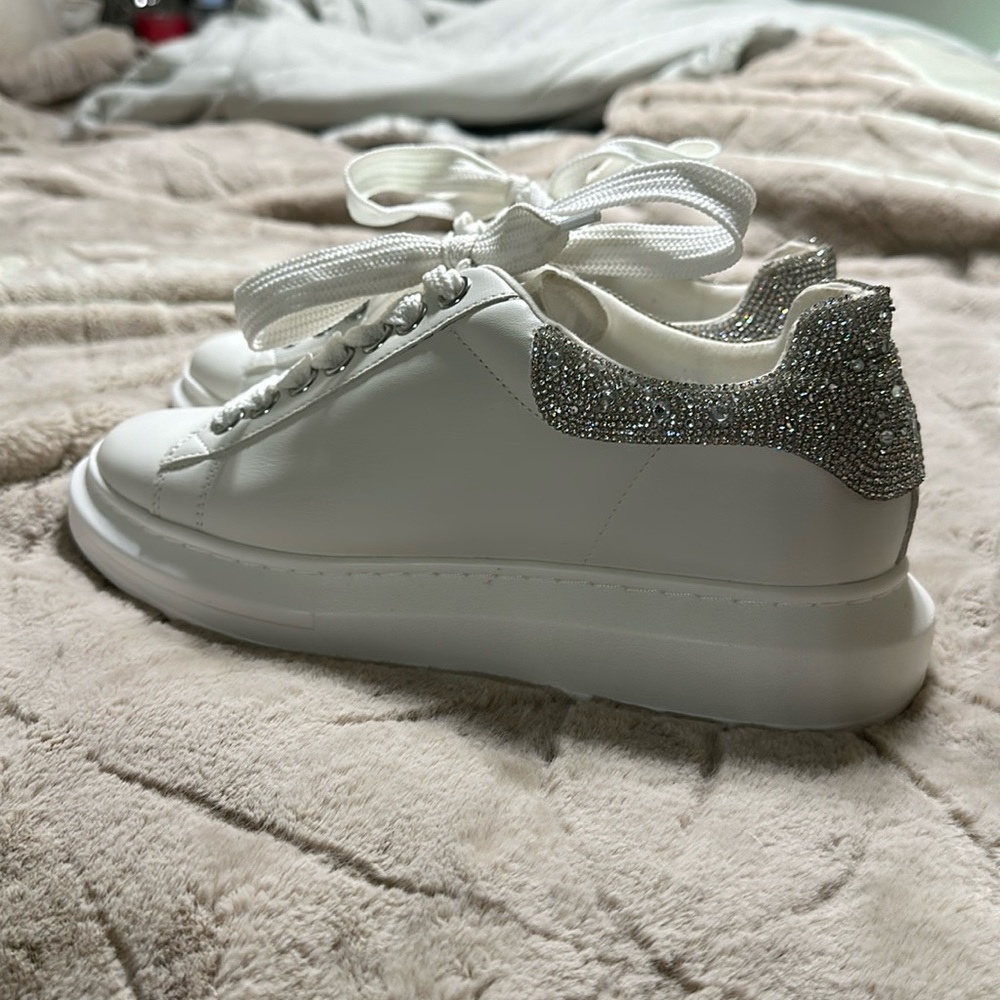 Size 9 Steve Madden shoes